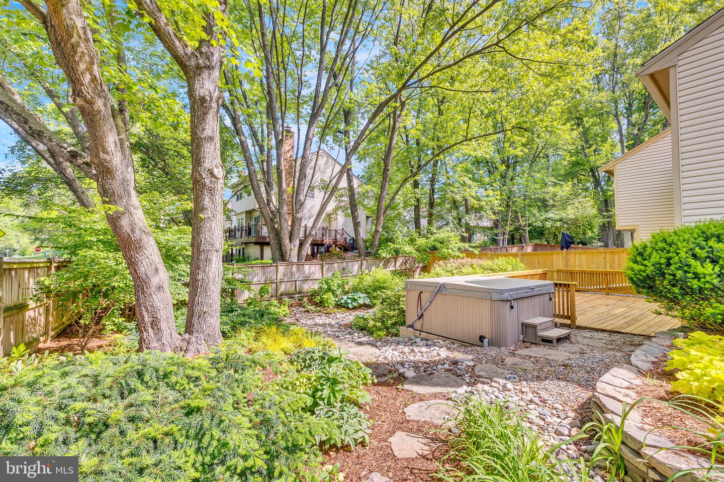 10062 WOOD SORRELS LN, BURKE, Virginia 22015, 3 Bedrooms Bedrooms, ,2 BathroomsBathrooms,Residential,For sale,10062 WOOD SORRELS LN,VAFX2237896 MLS # VAFX2237896