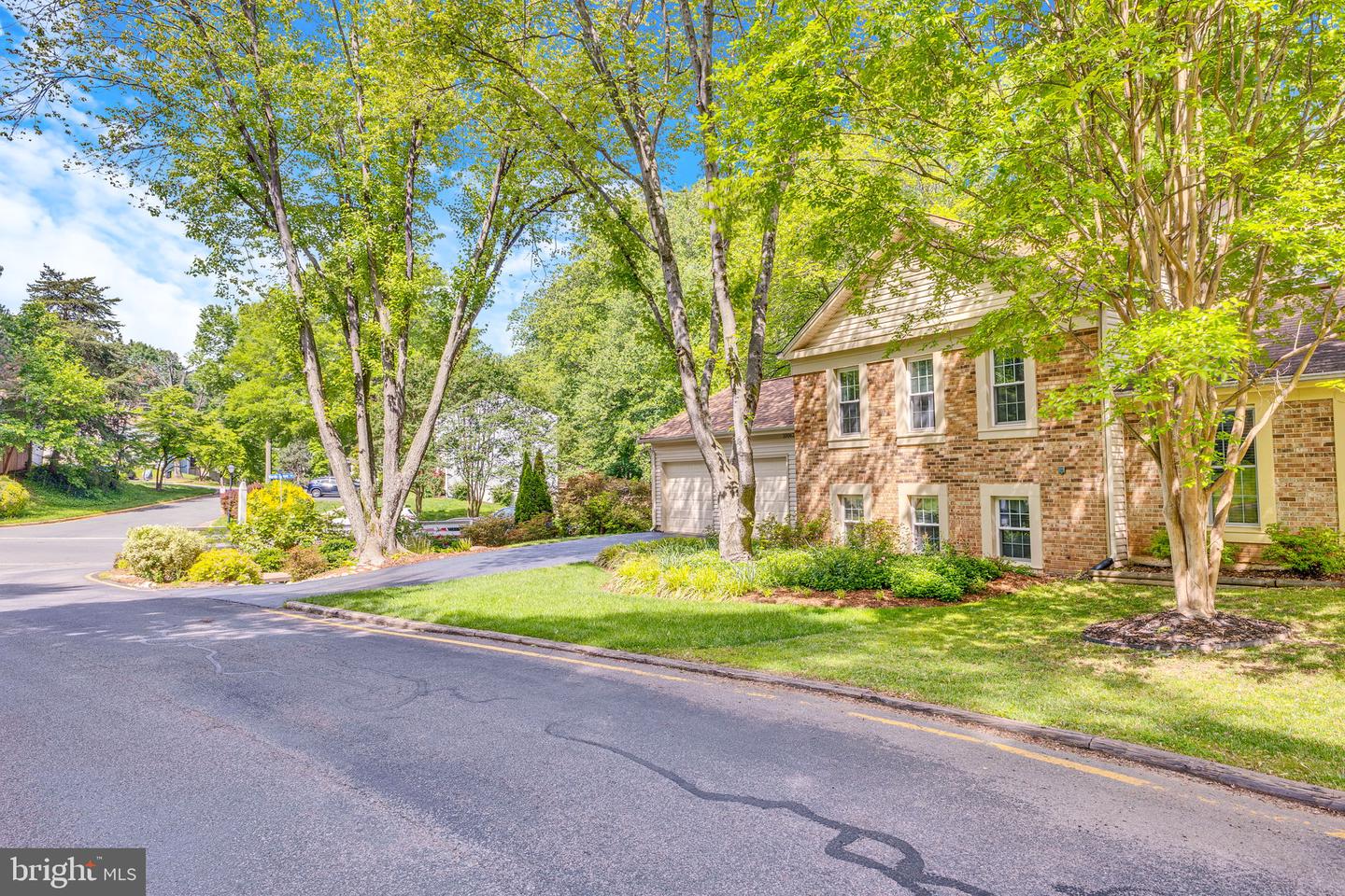 10062 WOOD SORRELS LN, BURKE, Virginia 22015, 3 Bedrooms Bedrooms, ,2 BathroomsBathrooms,Residential,For sale,10062 WOOD SORRELS LN,VAFX2237896 MLS # VAFX2237896