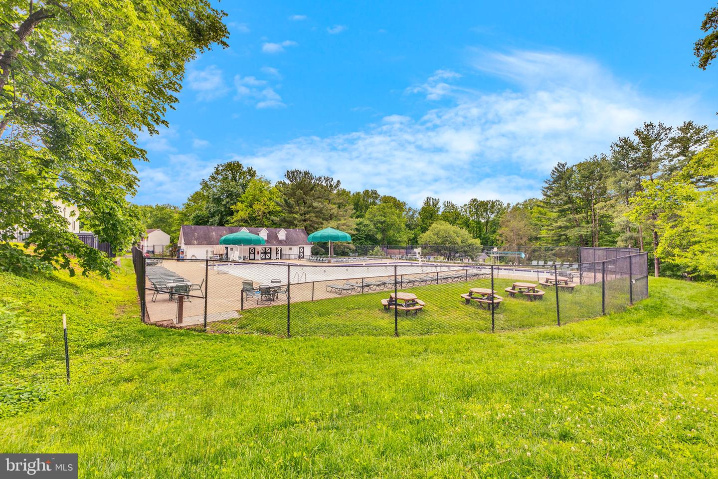 10062 WOOD SORRELS LN, BURKE, Virginia 22015, 3 Bedrooms Bedrooms, ,2 BathroomsBathrooms,Residential,For sale,10062 WOOD SORRELS LN,VAFX2237896 MLS # VAFX2237896