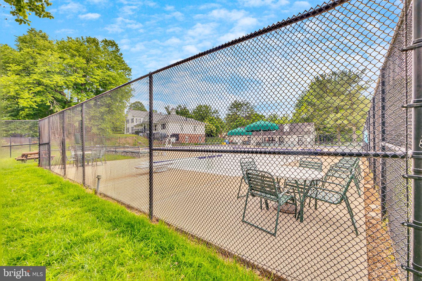 10062 WOOD SORRELS LN, BURKE, Virginia 22015, 3 Bedrooms Bedrooms, ,2 BathroomsBathrooms,Residential,For sale,10062 WOOD SORRELS LN,VAFX2237896 MLS # VAFX2237896