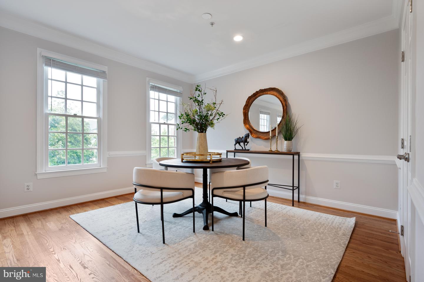 1225 ROUNDHOUSE LN, ALEXANDRIA, Virginia 22314, 3 Bedrooms Bedrooms, ,3 BathroomsBathrooms,Residential,For sale,1225 ROUNDHOUSE LN,VAAX2045010 MLS # VAAX2045010