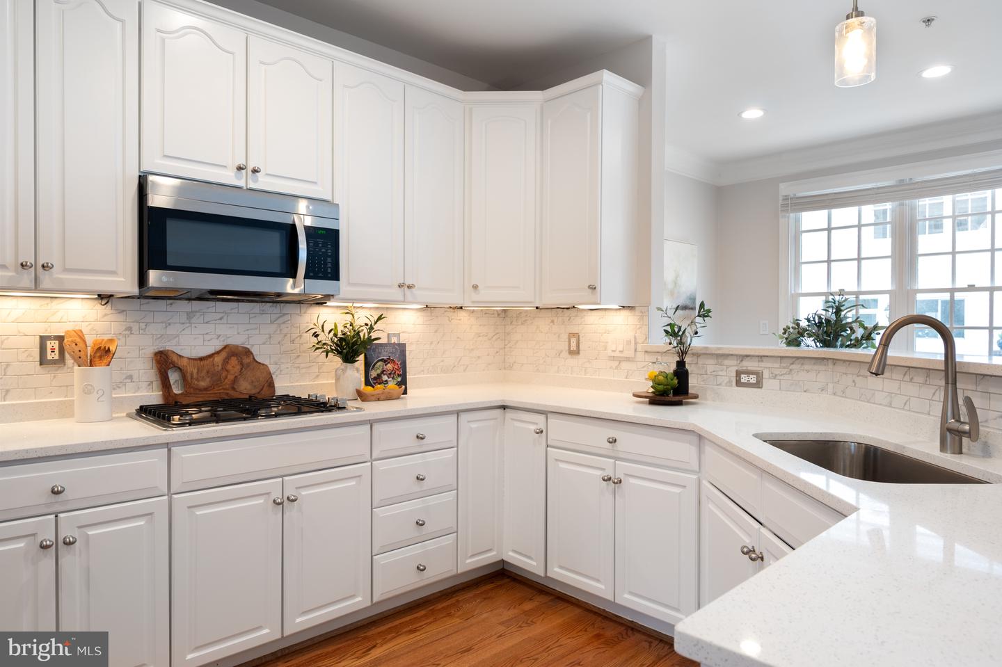1225 ROUNDHOUSE LN, ALEXANDRIA, Virginia 22314, 3 Bedrooms Bedrooms, ,3 BathroomsBathrooms,Residential,For sale,1225 ROUNDHOUSE LN,VAAX2045010 MLS # VAAX2045010