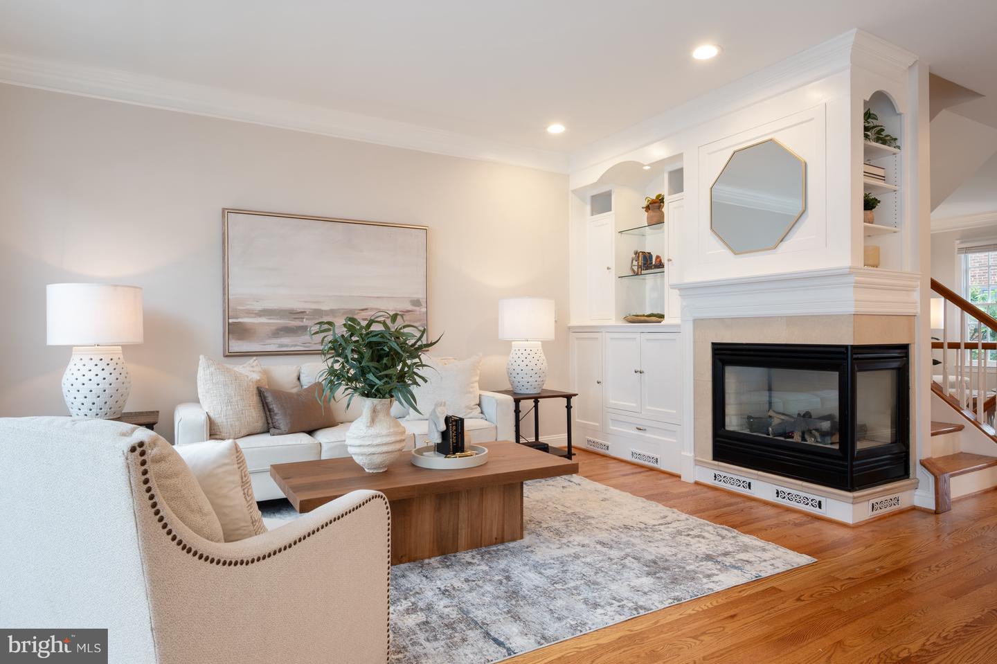 1225 ROUNDHOUSE LN, ALEXANDRIA, Virginia 22314, 3 Bedrooms Bedrooms, ,3 BathroomsBathrooms,Residential,For sale,1225 ROUNDHOUSE LN,VAAX2045010 MLS # VAAX2045010