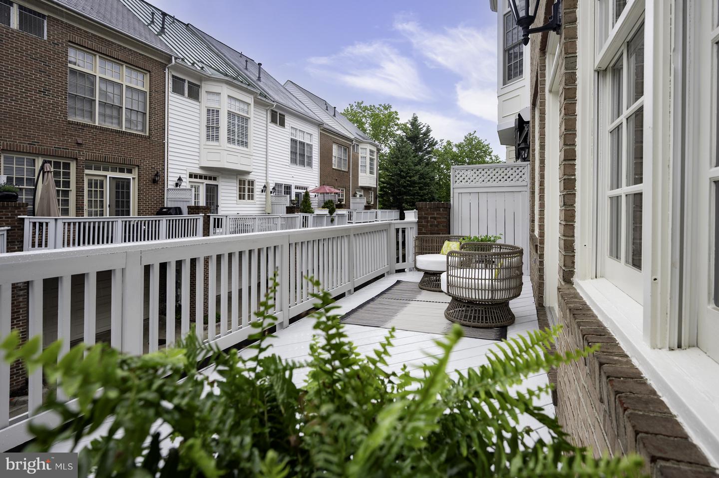 1225 ROUNDHOUSE LN, ALEXANDRIA, Virginia 22314, 3 Bedrooms Bedrooms, ,3 BathroomsBathrooms,Residential,For sale,1225 ROUNDHOUSE LN,VAAX2045010 MLS # VAAX2045010
