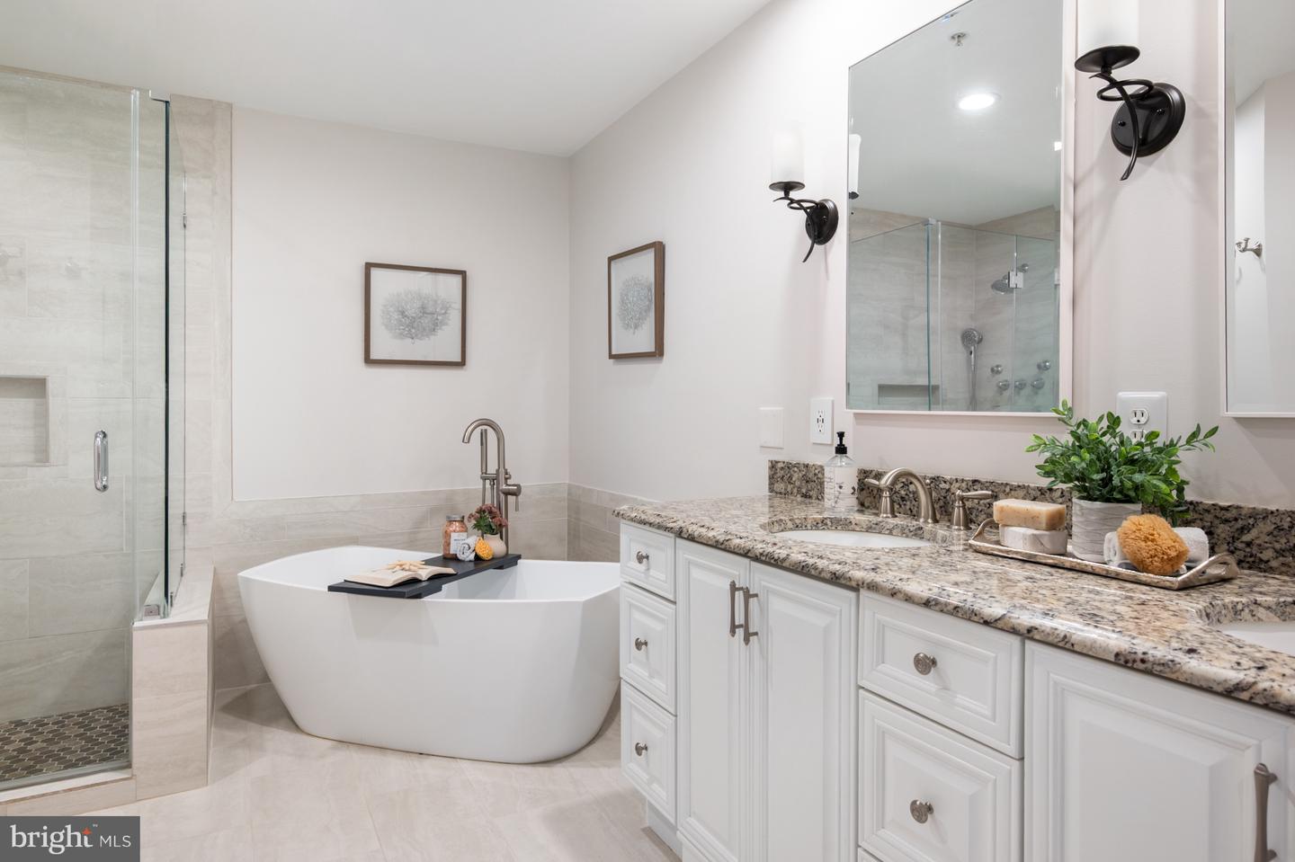1225 ROUNDHOUSE LN, ALEXANDRIA, Virginia 22314, 3 Bedrooms Bedrooms, ,3 BathroomsBathrooms,Residential,For sale,1225 ROUNDHOUSE LN,VAAX2045010 MLS # VAAX2045010