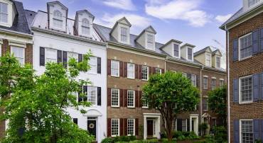1225 ROUNDHOUSE LN, ALEXANDRIA, Virginia 22314, 3 Bedrooms Bedrooms, ,3 BathroomsBathrooms,Residential,For sale,1225 ROUNDHOUSE LN,VAAX2045010 MLS # VAAX2045010