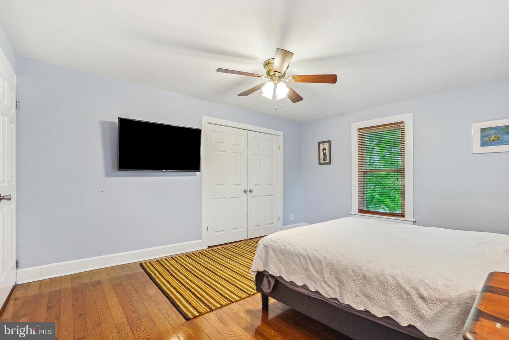 100 E MARSHALL ST, REMINGTON, Virginia 22734, 4 Bedrooms Bedrooms, ,3 BathroomsBathrooms,Residential,100 E MARSHALL ST,VAFQ2016534 MLS # VAFQ2016534