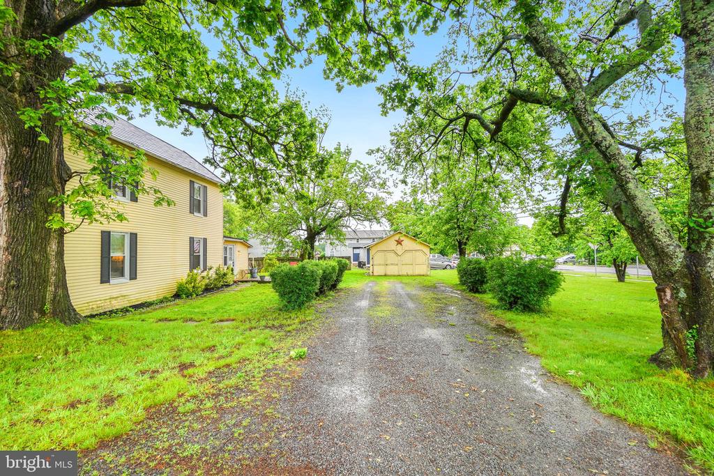 100 E MARSHALL ST, REMINGTON, Virginia 22734, 4 Bedrooms Bedrooms, ,3 BathroomsBathrooms,Residential,100 E MARSHALL ST,VAFQ2016534 MLS # VAFQ2016534