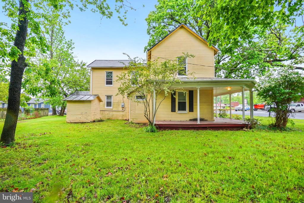 100 E MARSHALL ST, REMINGTON, Virginia 22734, 4 Bedrooms Bedrooms, ,3 BathroomsBathrooms,Residential,100 E MARSHALL ST,VAFQ2016534 MLS # VAFQ2016534