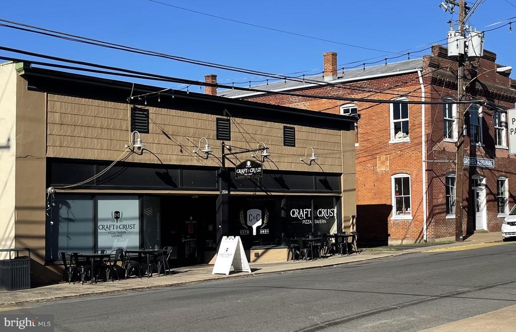 100 E MARSHALL ST, REMINGTON, Virginia 22734, 4 Bedrooms Bedrooms, ,3 BathroomsBathrooms,Residential,100 E MARSHALL ST,VAFQ2016534 MLS # VAFQ2016534