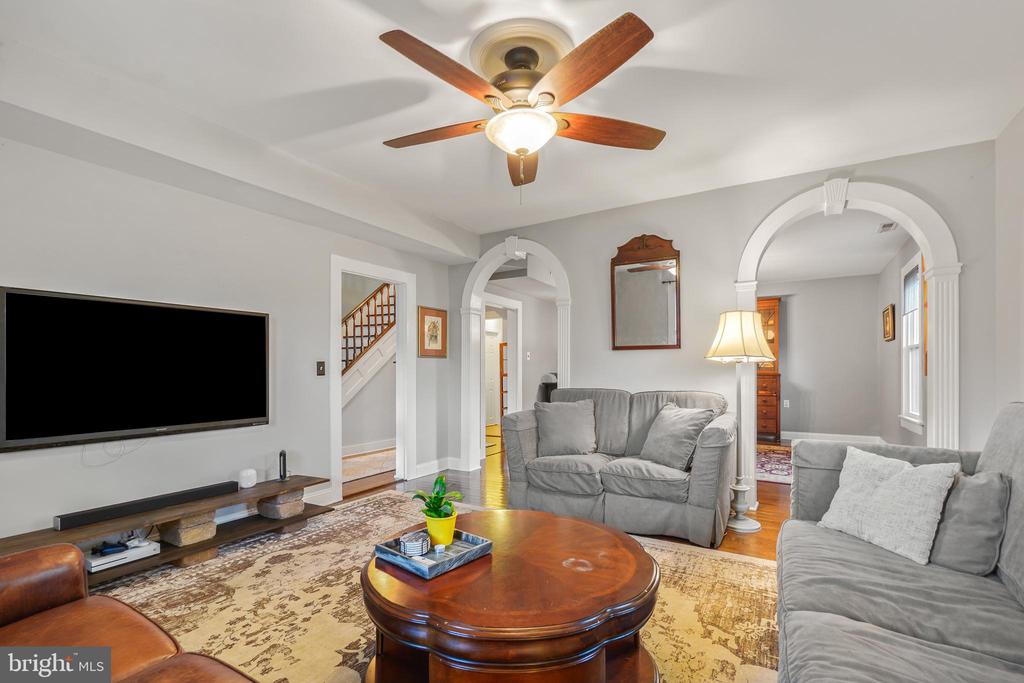 100 E MARSHALL ST, REMINGTON, Virginia 22734, 4 Bedrooms Bedrooms, ,3 BathroomsBathrooms,Residential,100 E MARSHALL ST,VAFQ2016534 MLS # VAFQ2016534