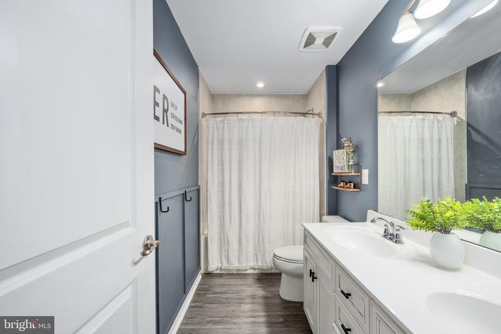 5219 ELK CREEK CIR, FREDERICKSBURG, Virginia 22407, 4 Bedrooms Bedrooms, ,3 BathroomsBathrooms,Residential,5219 ELK CREEK CIR,VASP2032882 MLS # VASP2032882
