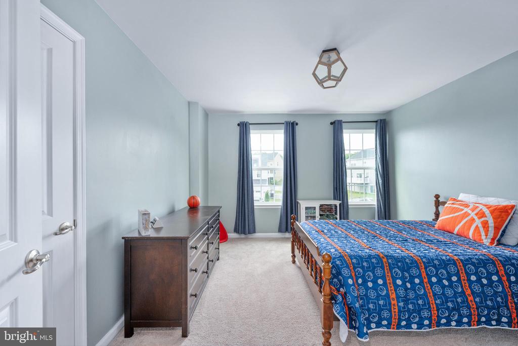 5219 ELK CREEK CIR, FREDERICKSBURG, Virginia 22407, 4 Bedrooms Bedrooms, ,3 BathroomsBathrooms,Residential,5219 ELK CREEK CIR,VASP2032882 MLS # VASP2032882