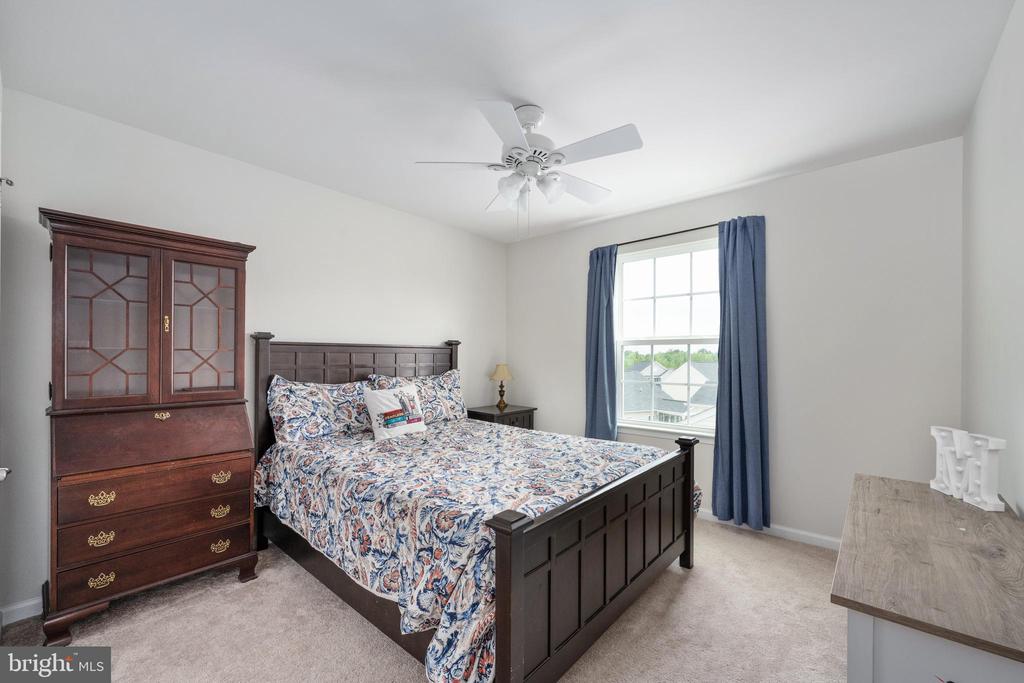 5219 ELK CREEK CIR, FREDERICKSBURG, Virginia 22407, 4 Bedrooms Bedrooms, ,3 BathroomsBathrooms,Residential,5219 ELK CREEK CIR,VASP2032882 MLS # VASP2032882