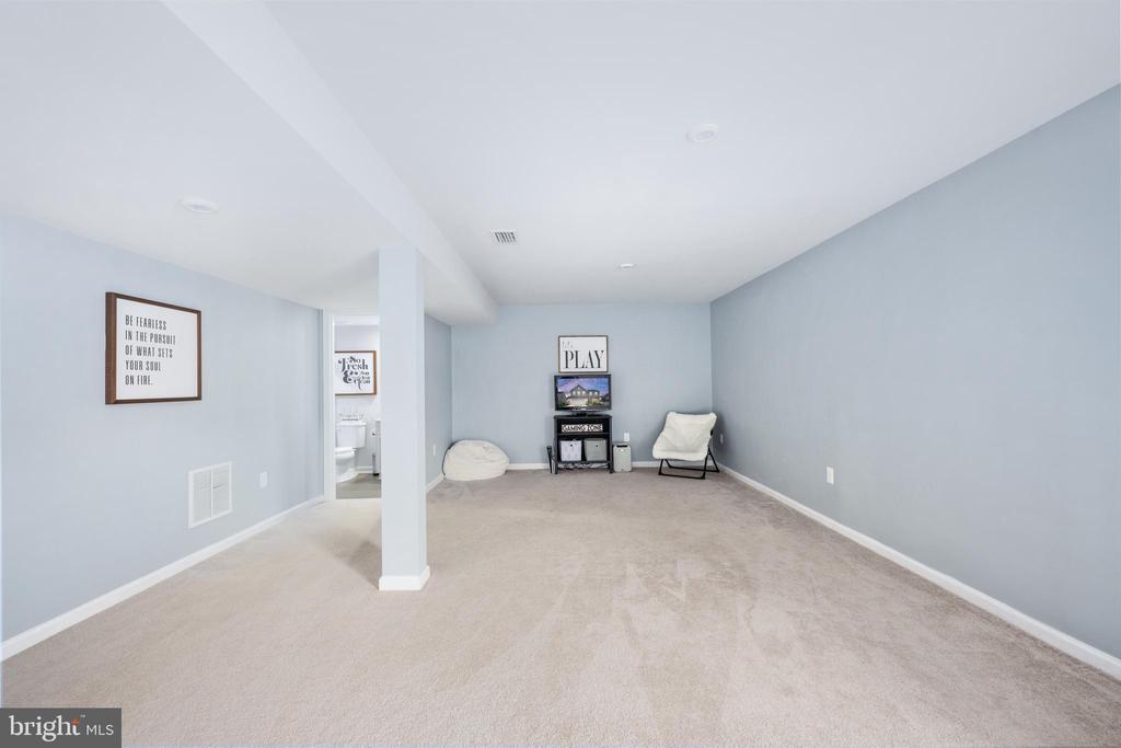 5219 ELK CREEK CIR, FREDERICKSBURG, Virginia 22407, 4 Bedrooms Bedrooms, ,3 BathroomsBathrooms,Residential,5219 ELK CREEK CIR,VASP2032882 MLS # VASP2032882