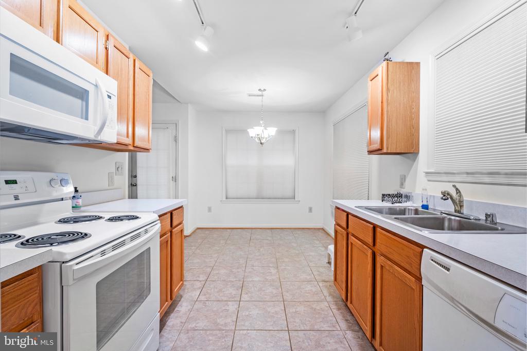 6307 WENDOVER CT, FREDERICKSBURG, Virginia 22407, 3 Bedrooms Bedrooms, ,2 BathroomsBathrooms,Residential,6307 WENDOVER CT,VASP2033030 MLS # VASP2033030