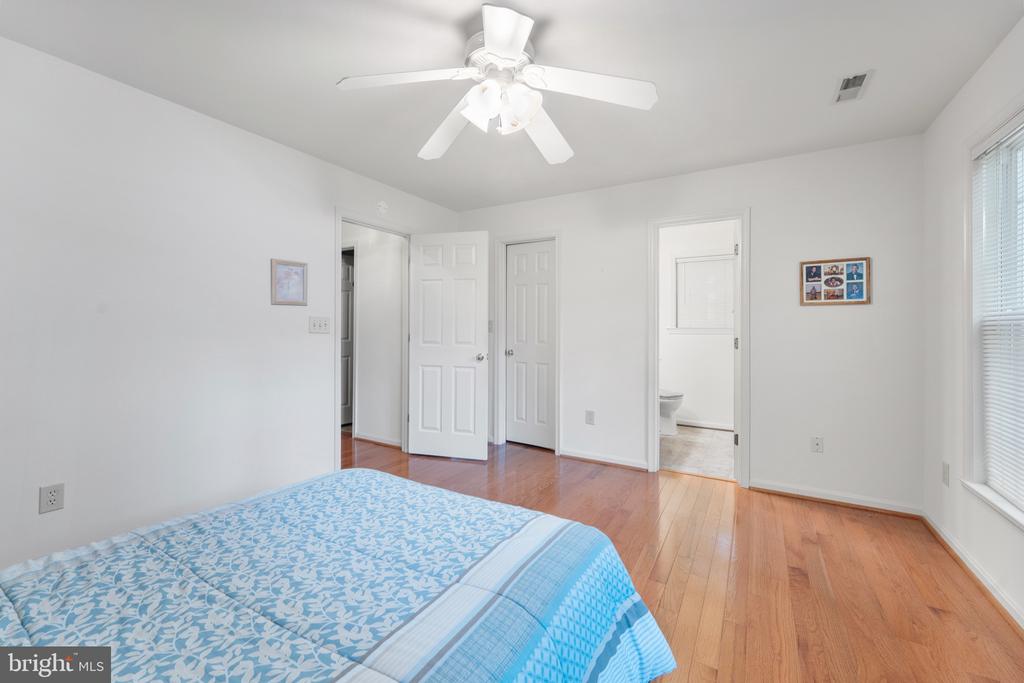 6307 WENDOVER CT, FREDERICKSBURG, Virginia 22407, 3 Bedrooms Bedrooms, ,2 BathroomsBathrooms,Residential,6307 WENDOVER CT,VASP2033030 MLS # VASP2033030
