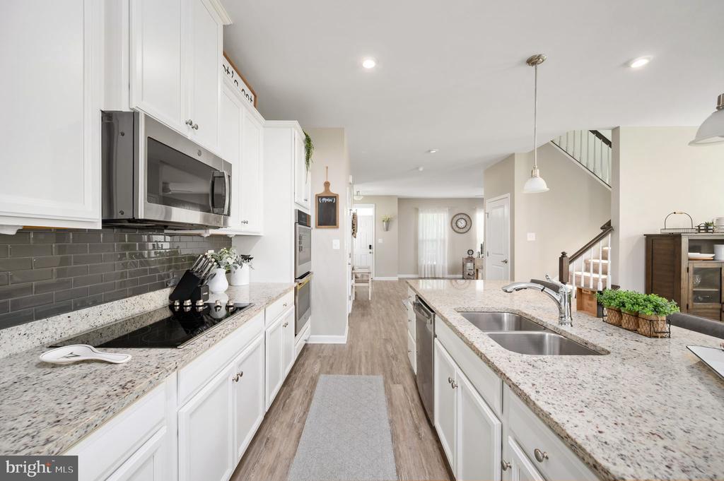 6708 NINTH CORPS LN, SPOTSYLVANIA, Virginia 22553, 4 Bedrooms Bedrooms, ,3 BathroomsBathrooms,Residential,6708 NINTH CORPS LN,VASP2033076 MLS # VASP2033076