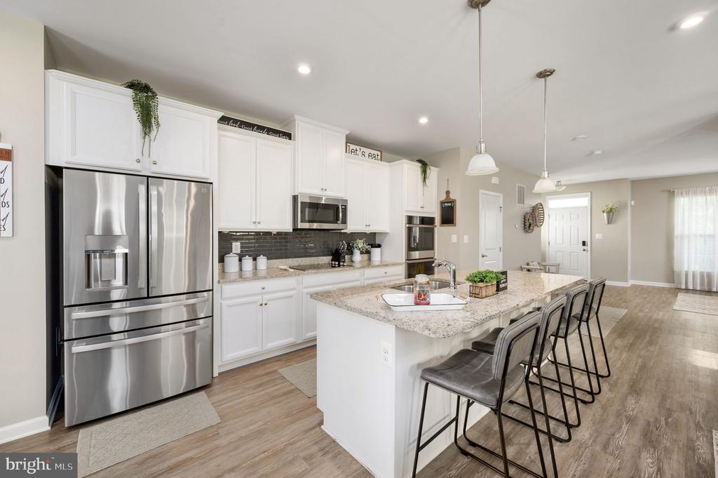 6708 NINTH CORPS LN, SPOTSYLVANIA, Virginia 22553, 4 Bedrooms Bedrooms, ,3 BathroomsBathrooms,Residential,6708 NINTH CORPS LN,VASP2033076 MLS # VASP2033076