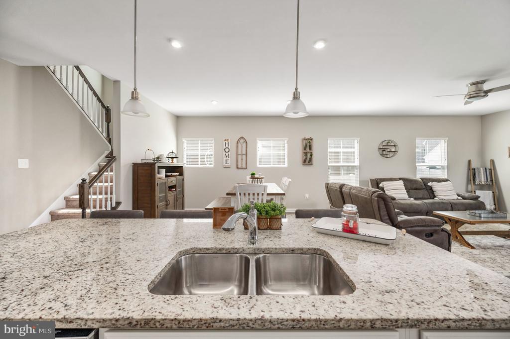 6708 NINTH CORPS LN, SPOTSYLVANIA, Virginia 22553, 4 Bedrooms Bedrooms, ,3 BathroomsBathrooms,Residential,6708 NINTH CORPS LN,VASP2033076 MLS # VASP2033076