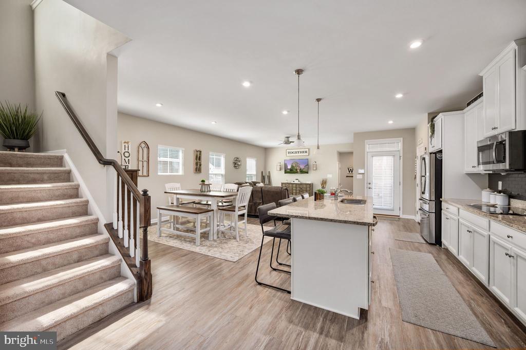 6708 NINTH CORPS LN, SPOTSYLVANIA, Virginia 22553, 4 Bedrooms Bedrooms, ,3 BathroomsBathrooms,Residential,6708 NINTH CORPS LN,VASP2033076 MLS # VASP2033076
