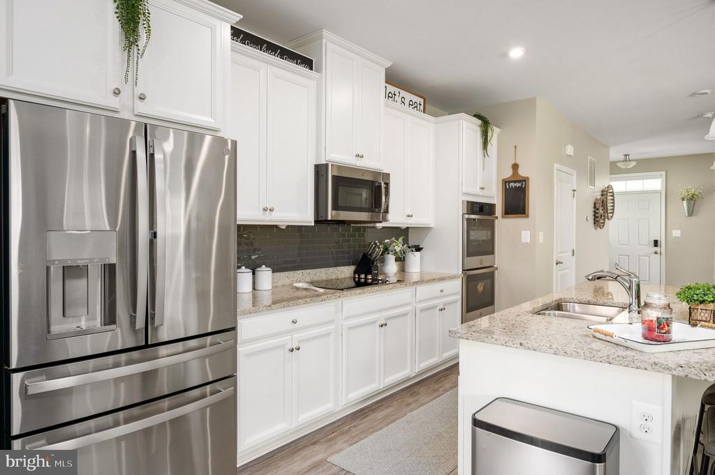 6708 NINTH CORPS LN, SPOTSYLVANIA, Virginia 22553, 4 Bedrooms Bedrooms, ,3 BathroomsBathrooms,Residential,6708 NINTH CORPS LN,VASP2033076 MLS # VASP2033076