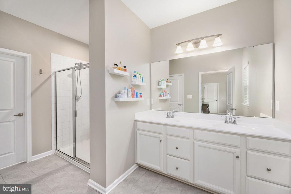 6708 NINTH CORPS LN, SPOTSYLVANIA, Virginia 22553, 4 Bedrooms Bedrooms, ,3 BathroomsBathrooms,Residential,6708 NINTH CORPS LN,VASP2033076 MLS # VASP2033076