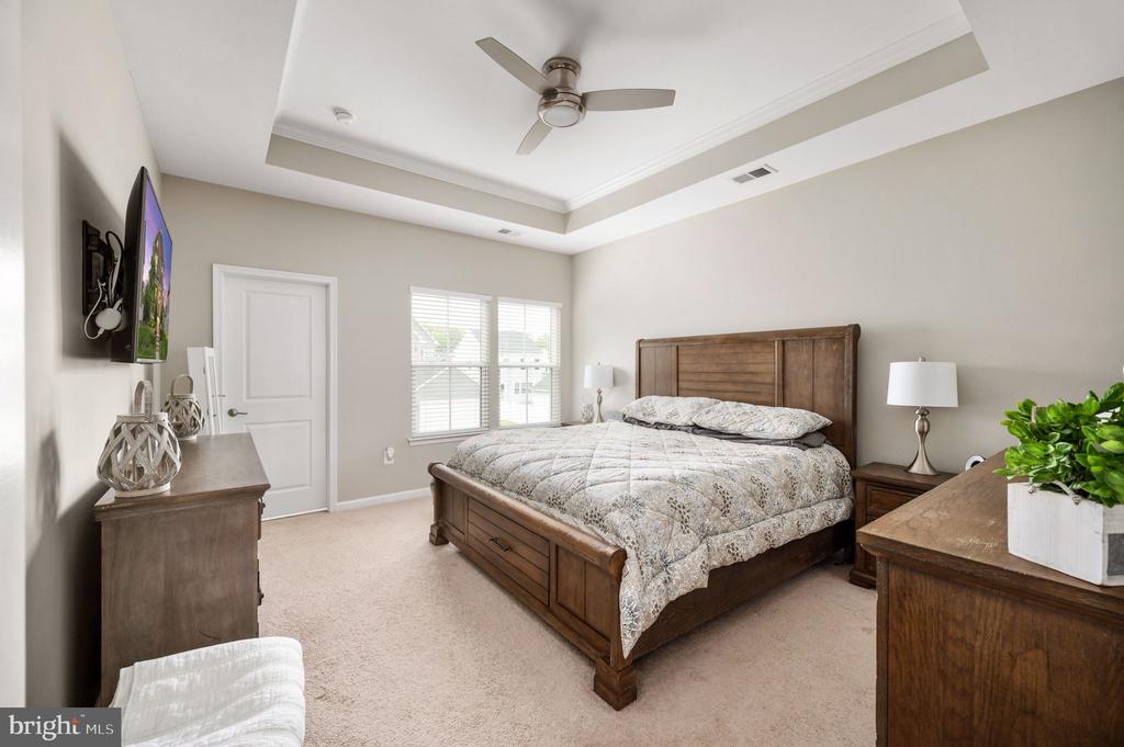 6708 NINTH CORPS LN, SPOTSYLVANIA, Virginia 22553, 4 Bedrooms Bedrooms, ,3 BathroomsBathrooms,Residential,6708 NINTH CORPS LN,VASP2033076 MLS # VASP2033076