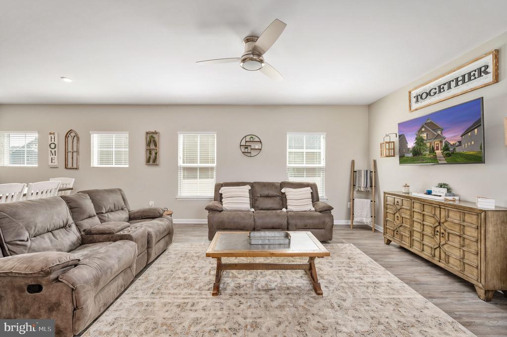 6708 NINTH CORPS LN, SPOTSYLVANIA, Virginia 22553, 4 Bedrooms Bedrooms, ,3 BathroomsBathrooms,Residential,6708 NINTH CORPS LN,VASP2033076 MLS # VASP2033076