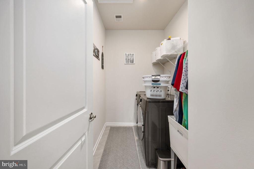 6708 NINTH CORPS LN, SPOTSYLVANIA, Virginia 22553, 4 Bedrooms Bedrooms, ,3 BathroomsBathrooms,Residential,6708 NINTH CORPS LN,VASP2033076 MLS # VASP2033076