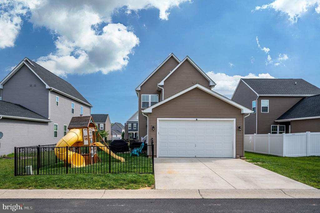 6708 NINTH CORPS LN, SPOTSYLVANIA, Virginia 22553, 4 Bedrooms Bedrooms, ,3 BathroomsBathrooms,Residential,6708 NINTH CORPS LN,VASP2033076 MLS # VASP2033076