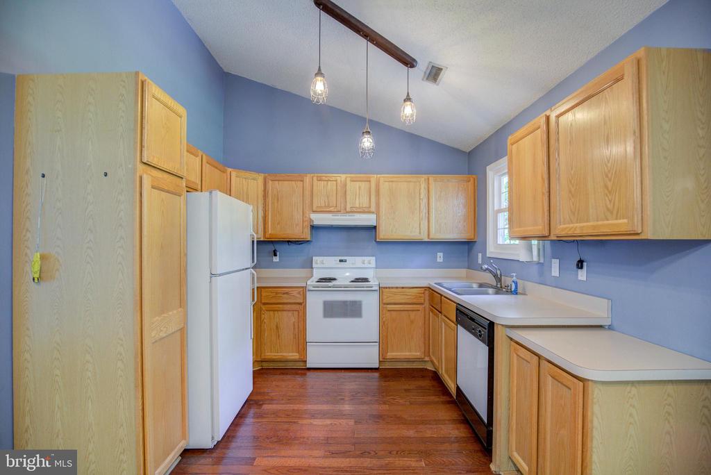 756 RIPPLEBROOK DR, CULPEPER, Virginia 22701, 3 Bedrooms Bedrooms, ,2 BathroomsBathrooms,Residential,756 RIPPLEBROOK DR,VACU2010586 MLS # VACU2010586
