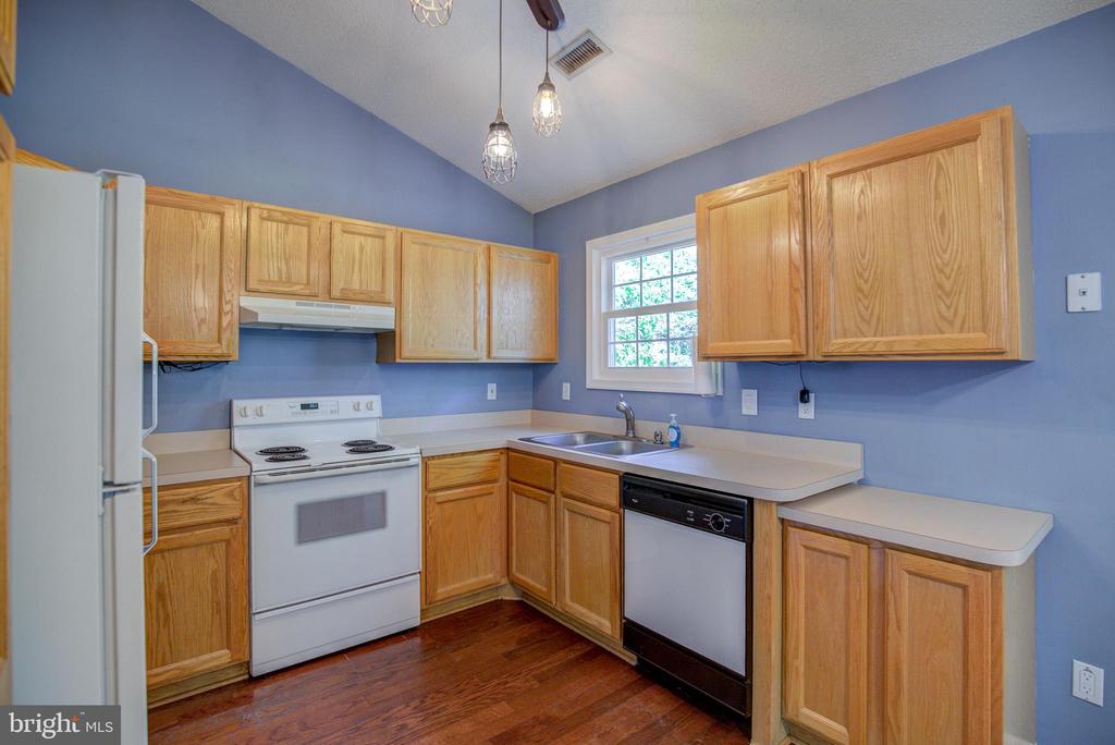 756 RIPPLEBROOK DR, CULPEPER, Virginia 22701, 3 Bedrooms Bedrooms, ,2 BathroomsBathrooms,Residential,756 RIPPLEBROOK DR,VACU2010586 MLS # VACU2010586