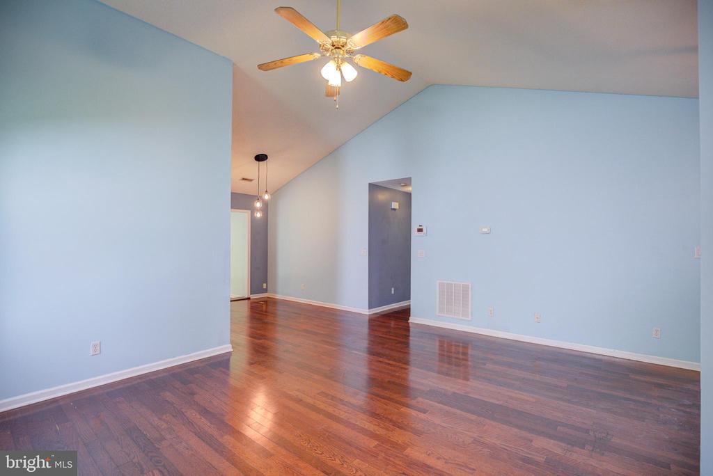 756 RIPPLEBROOK DR, CULPEPER, Virginia 22701, 3 Bedrooms Bedrooms, ,2 BathroomsBathrooms,Residential,756 RIPPLEBROOK DR,VACU2010586 MLS # VACU2010586