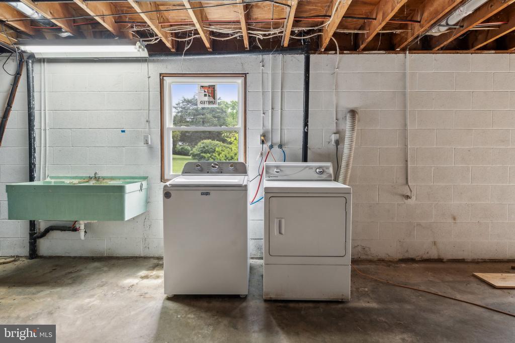 120 JESSIE MAE LN, LURAY, Virginia 22835, 3 Bedrooms Bedrooms, ,2 BathroomsBathrooms,Residential,120 JESSIE MAE LN,VAPA2004882 MLS # VAPA2004882