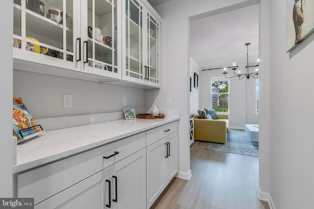 10115 PREMIER ST, FREDERICKSBURG, Virginia 22408, 5 Bedrooms Bedrooms, ,4 BathroomsBathrooms,Residential,10115 PREMIER ST,VASP2033004 MLS # VASP2033004