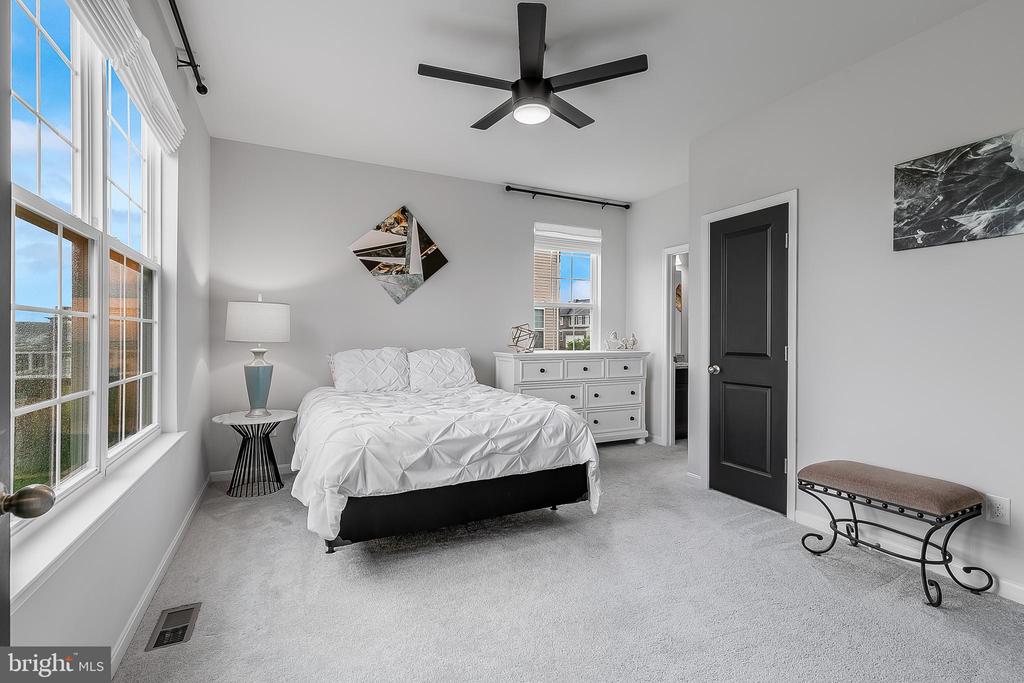 10115 PREMIER ST, FREDERICKSBURG, Virginia 22408, 5 Bedrooms Bedrooms, ,4 BathroomsBathrooms,Residential,10115 PREMIER ST,VASP2033004 MLS # VASP2033004