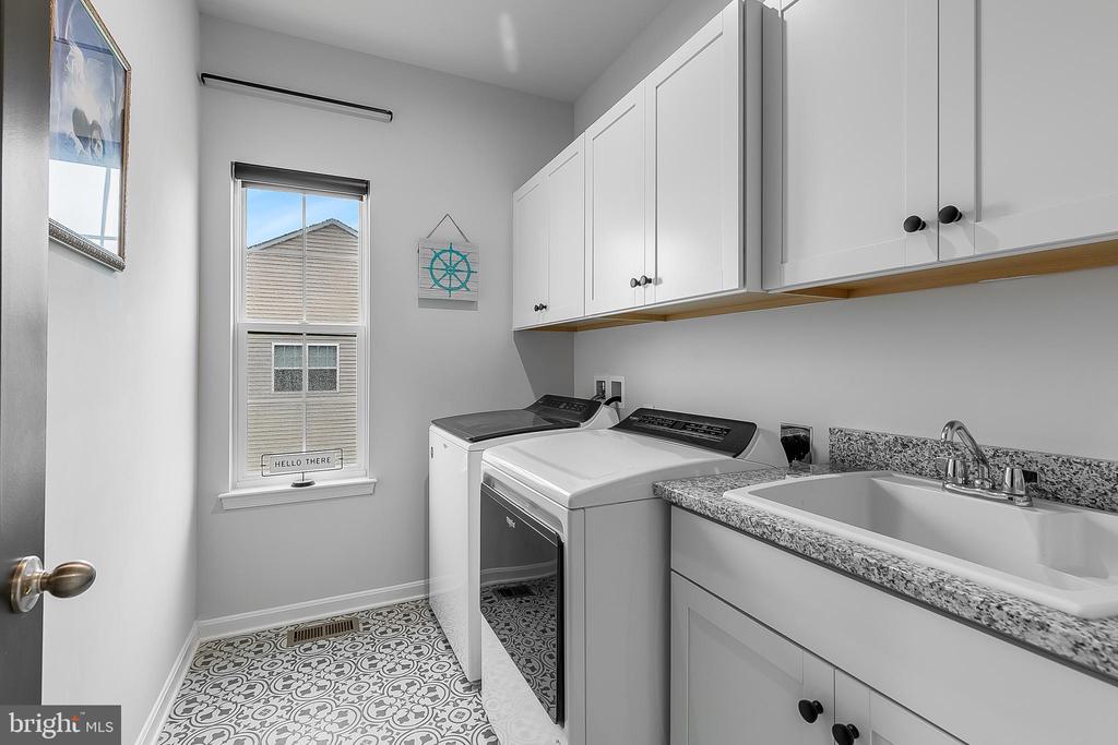 10115 PREMIER ST, FREDERICKSBURG, Virginia 22408, 5 Bedrooms Bedrooms, ,4 BathroomsBathrooms,Residential,10115 PREMIER ST,VASP2033004 MLS # VASP2033004