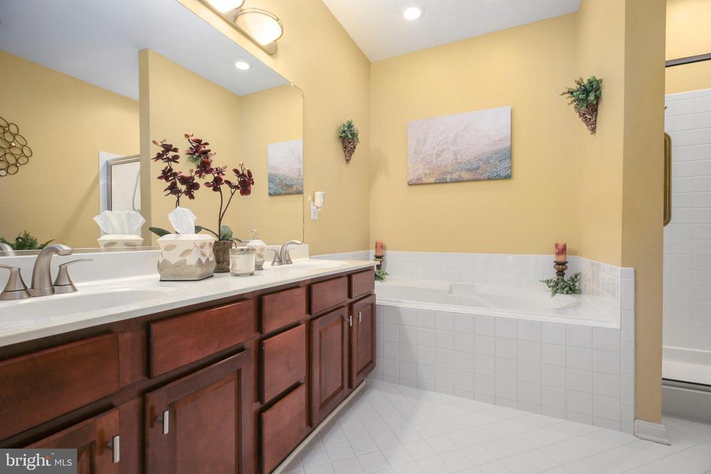 12006 MEADOW BRANCH WAY, FREDERICKSBURG, Virginia 22407, 2 Bedrooms Bedrooms, ,2 BathroomsBathrooms,Residential,12006 MEADOW BRANCH WAY,VASP2033130 MLS # VASP2033130