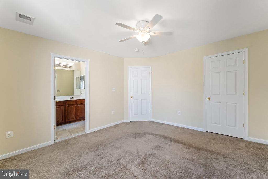 1001 LAKE PELHAM DR, CULPEPER, Virginia 22701, 3 Bedrooms Bedrooms, ,2 BathroomsBathrooms,Residential,1001 LAKE PELHAM DR,VACU2010494 MLS # VACU2010494