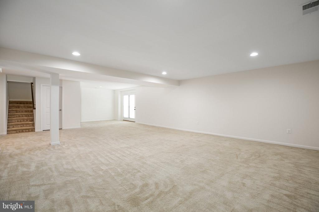 6056 GREENSPRING RD, FREDERICKSBURG, Virginia 22407, 4 Bedrooms Bedrooms, ,4 BathroomsBathrooms,Residential,6056 GREENSPRING RD,VASP2033084 MLS # VASP2033084