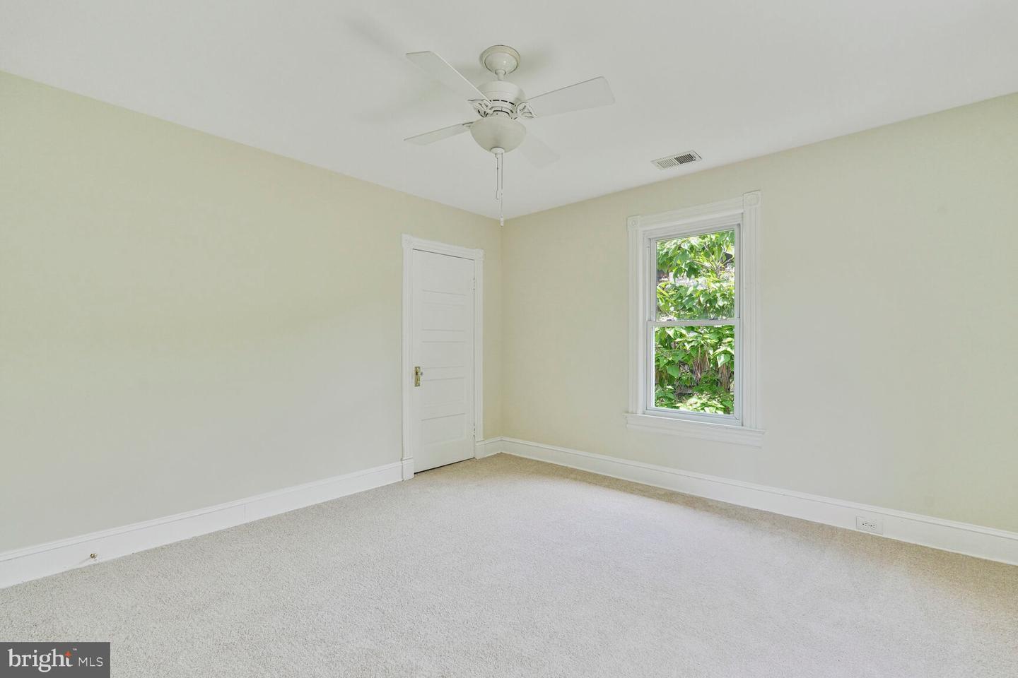1704 KEARNY ST NE, WASHINGTON, District Of Columbia 20018, 3 Bedrooms Bedrooms, ,3 BathroomsBathrooms,Residential,For sale,1704 KEARNY ST NE,DCDC2199832 MLS # DCDC2199832