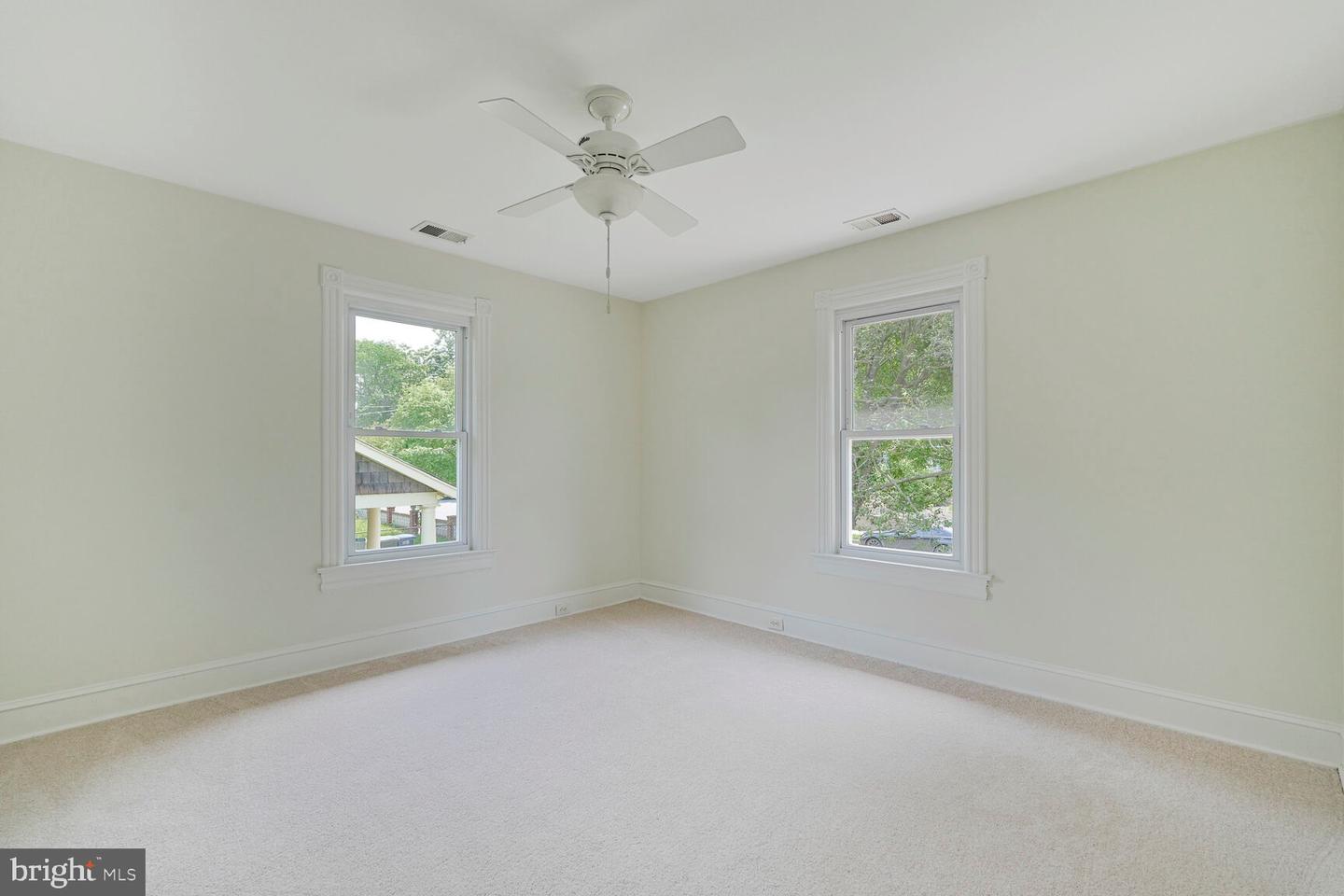 1704 KEARNY ST NE, WASHINGTON, District Of Columbia 20018, 3 Bedrooms Bedrooms, ,3 BathroomsBathrooms,Residential,For sale,1704 KEARNY ST NE,DCDC2199832 MLS # DCDC2199832