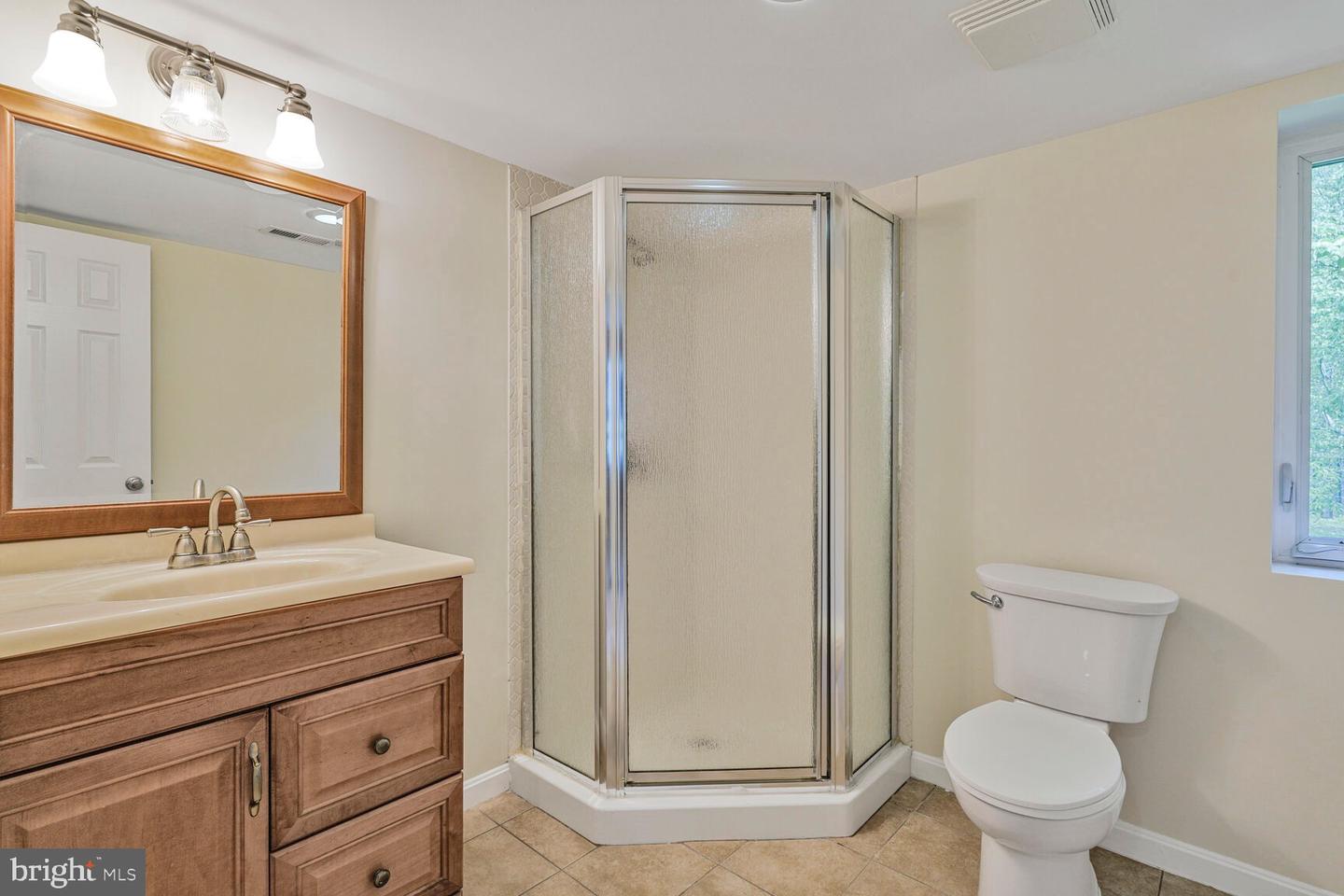 1704 KEARNY ST NE, WASHINGTON, District Of Columbia 20018, 3 Bedrooms Bedrooms, ,3 BathroomsBathrooms,Residential,For sale,1704 KEARNY ST NE,DCDC2199832 MLS # DCDC2199832