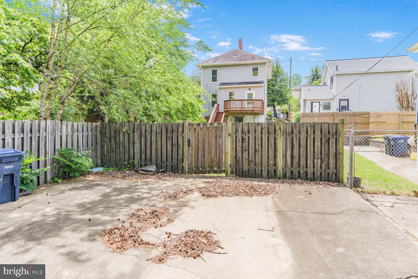 1704 KEARNY ST NE, WASHINGTON, District Of Columbia 20018, 3 Bedrooms Bedrooms, ,3 BathroomsBathrooms,Residential,For sale,1704 KEARNY ST NE,DCDC2199832 MLS # DCDC2199832