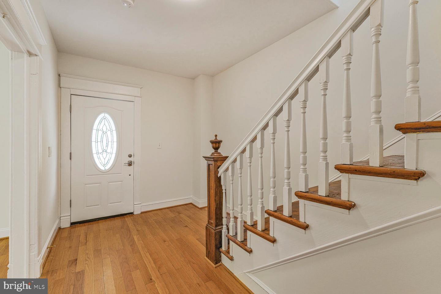 1704 KEARNY ST NE, WASHINGTON, District Of Columbia 20018, 3 Bedrooms Bedrooms, ,3 BathroomsBathrooms,Residential,For sale,1704 KEARNY ST NE,DCDC2199832 MLS # DCDC2199832