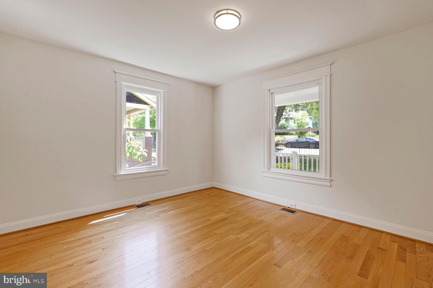 1704 KEARNY ST NE, WASHINGTON, District Of Columbia 20018, 3 Bedrooms Bedrooms, ,3 BathroomsBathrooms,Residential,For sale,1704 KEARNY ST NE,DCDC2199832 MLS # DCDC2199832