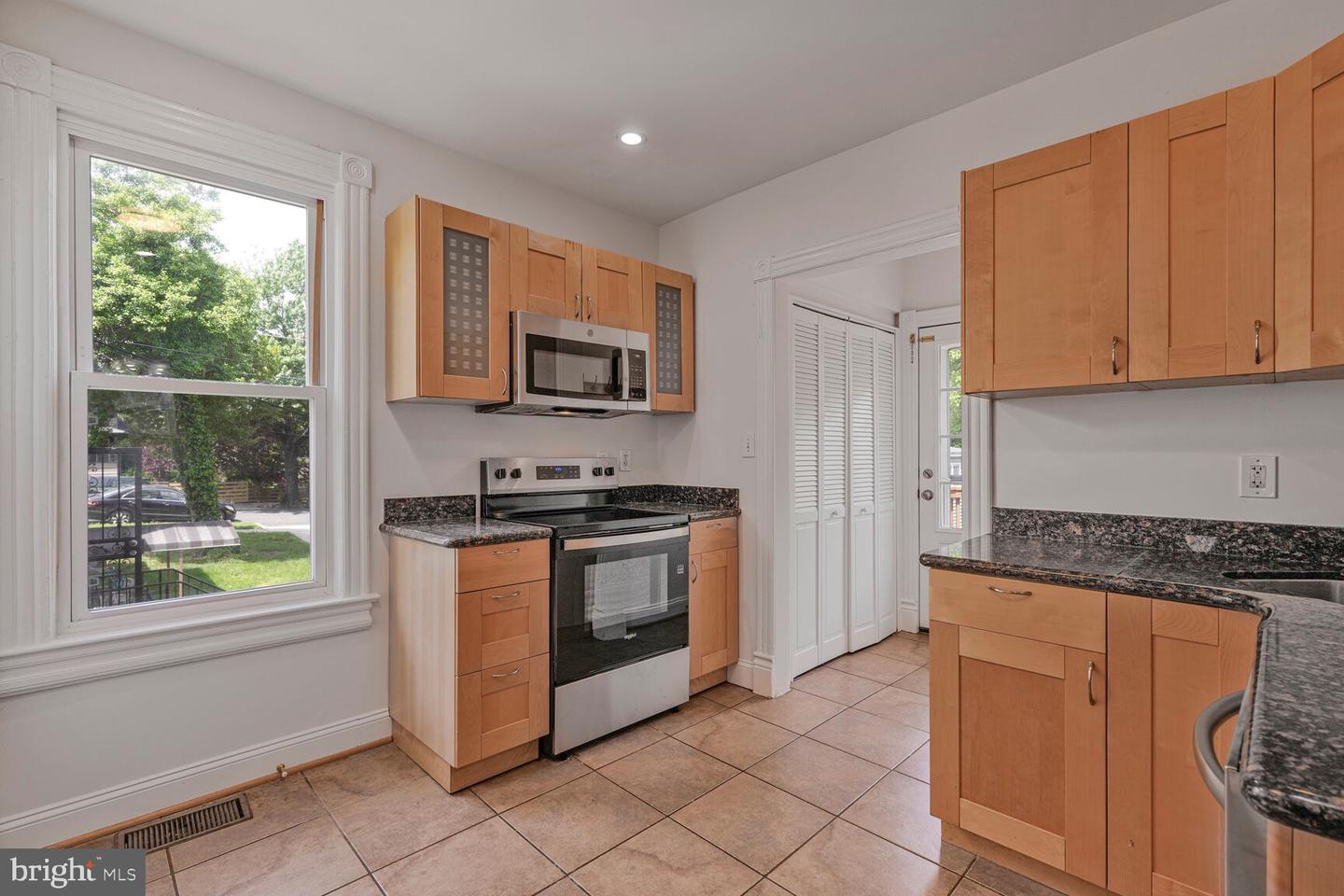 1704 KEARNY ST NE, WASHINGTON, District Of Columbia 20018, 3 Bedrooms Bedrooms, ,3 BathroomsBathrooms,Residential,For sale,1704 KEARNY ST NE,DCDC2199832 MLS # DCDC2199832