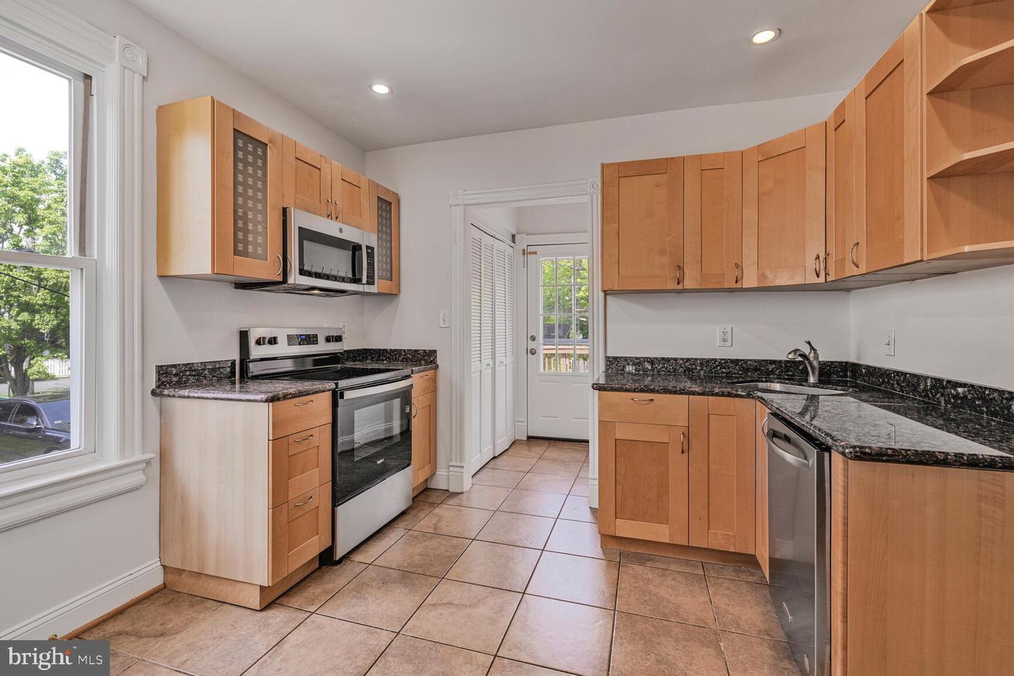 1704 KEARNY ST NE, WASHINGTON, District Of Columbia 20018, 3 Bedrooms Bedrooms, ,3 BathroomsBathrooms,Residential,For sale,1704 KEARNY ST NE,DCDC2199832 MLS # DCDC2199832