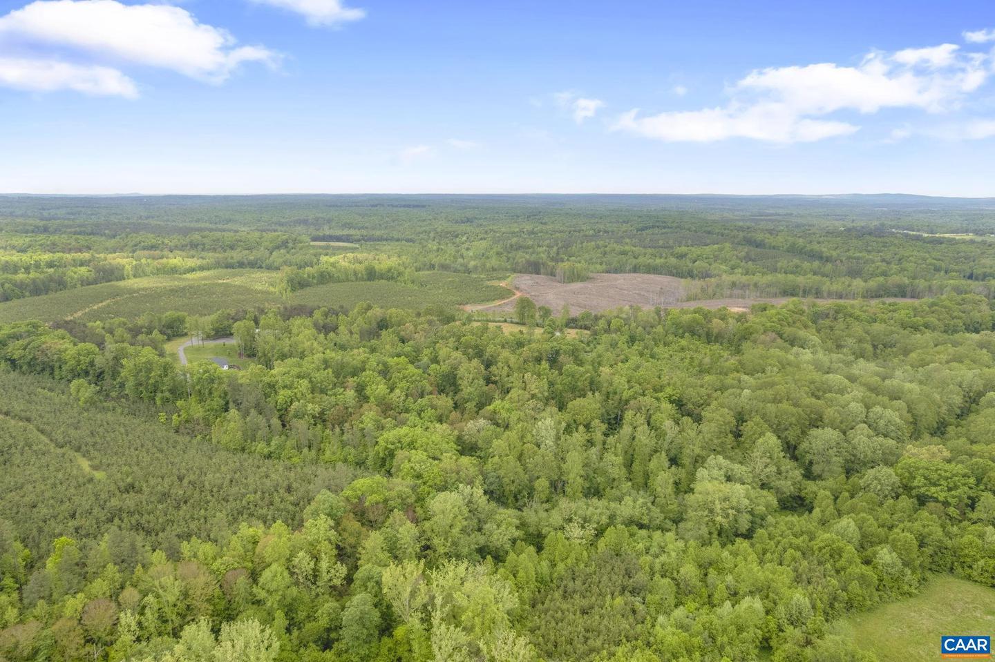 3162 OAK HILL RD, BUCKINGHAM, Virginia 23921, 3 Bedrooms Bedrooms, ,3 BathroomsBathrooms,Residential,For sale,3162 OAK HILL RD,664363 MLS # 664363